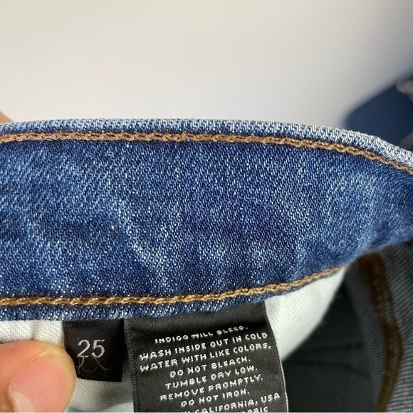 J Brand 9057 Cropped Ellis Straight Jeans Rival - Picture 8 of 11